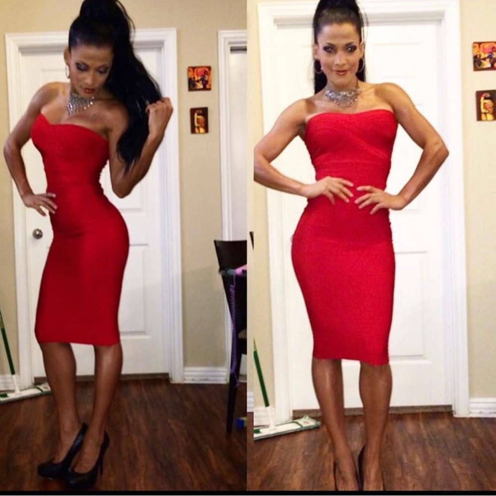 Bodycon red strapless dress